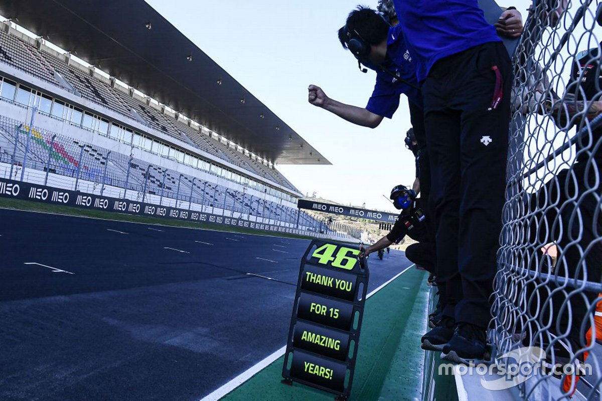 Valentino Rossi, Yamaha Factory Racing'e teşekkürler notu