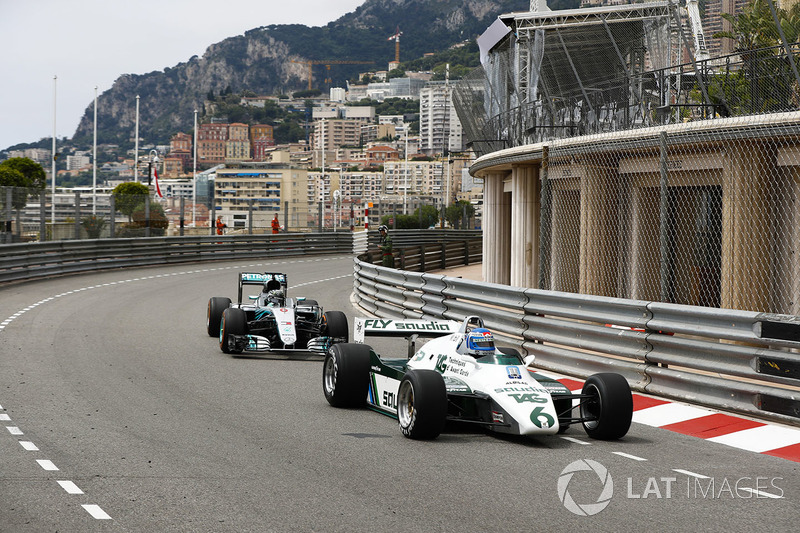 Кеке Росберг, Williams FW08 Cosworth 1982 года и Нико Росберг, Mercedes W07 Hybrid 2016 года