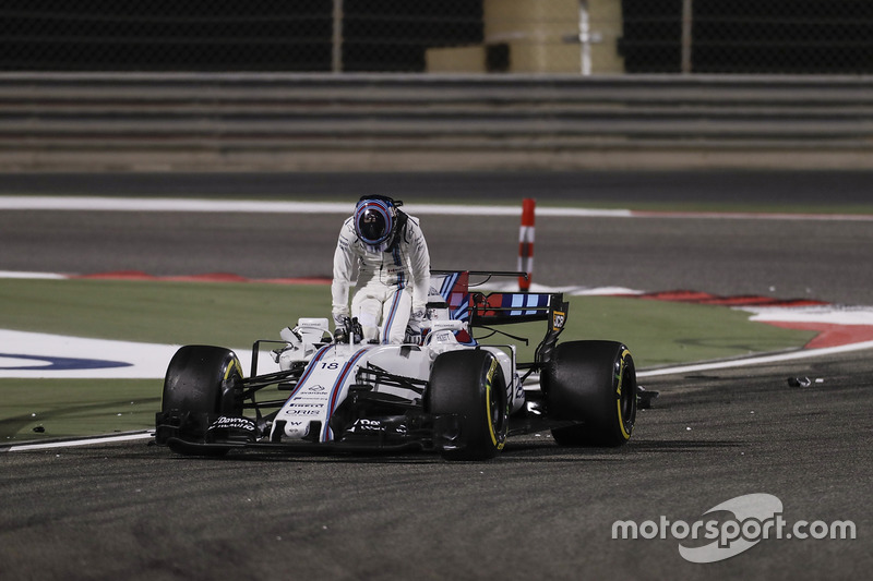 Лэнс Стролл, Williams FW40 (пять сходов)