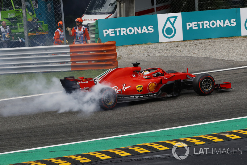 Sebastian Vettel, Ferrari SF71H en tête-à-queue au premier tour