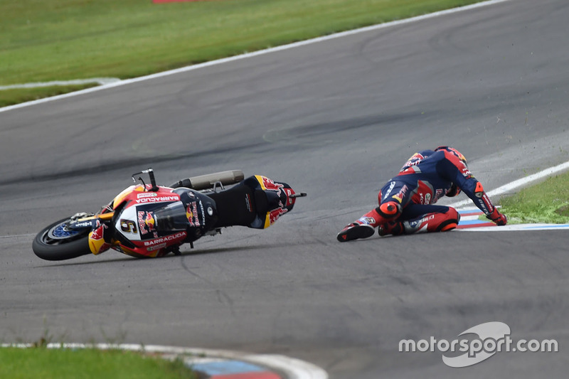 Unfall: Stefan Bradl, Honda World Superbike Team