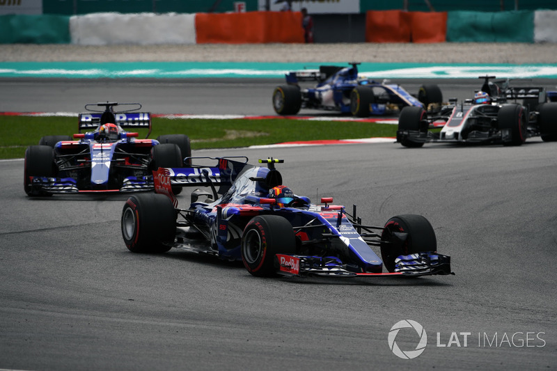 Carlos Sainz Jr., Scuderia Toro Rosso STR12 voor Pierre Gasly, Scuderia Toro Rosso STR12