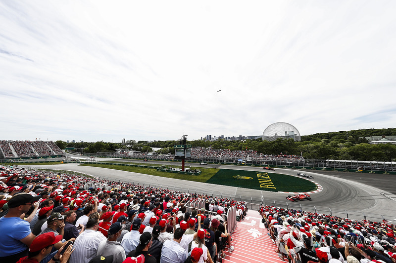 Sebastian Vettel, Ferrari SF71H, Valtteri Bottas, Mercedes AMG F1 W09, Max Verstappen, Red Bul
