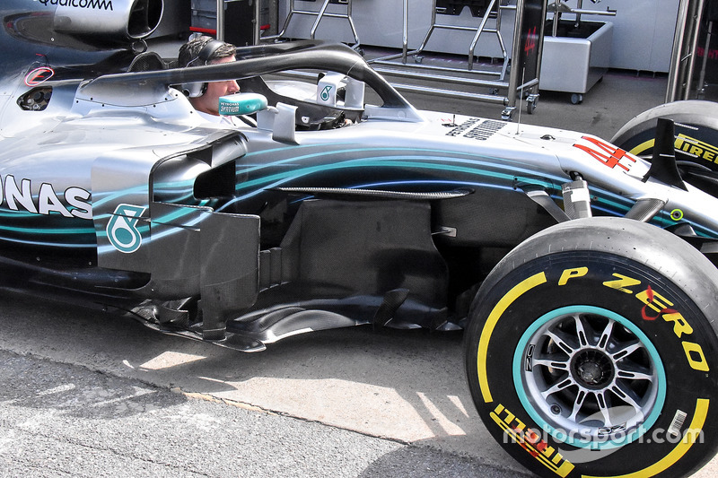 Mercedes-AMG F1 W09 bargeboard detail