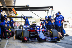 Pierre Gasly, Toro Rosso STR13, leaves his pit box