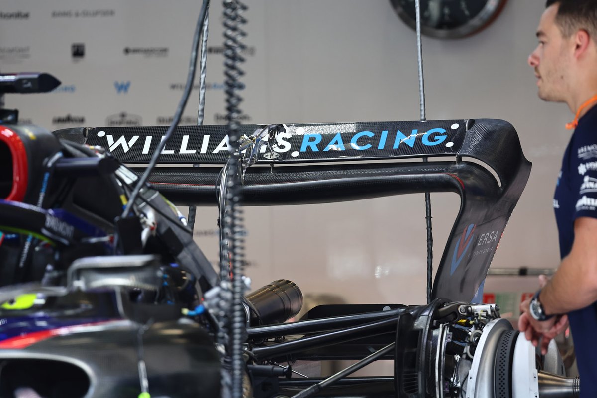 Detalle del ala trasera del Williams FW44
