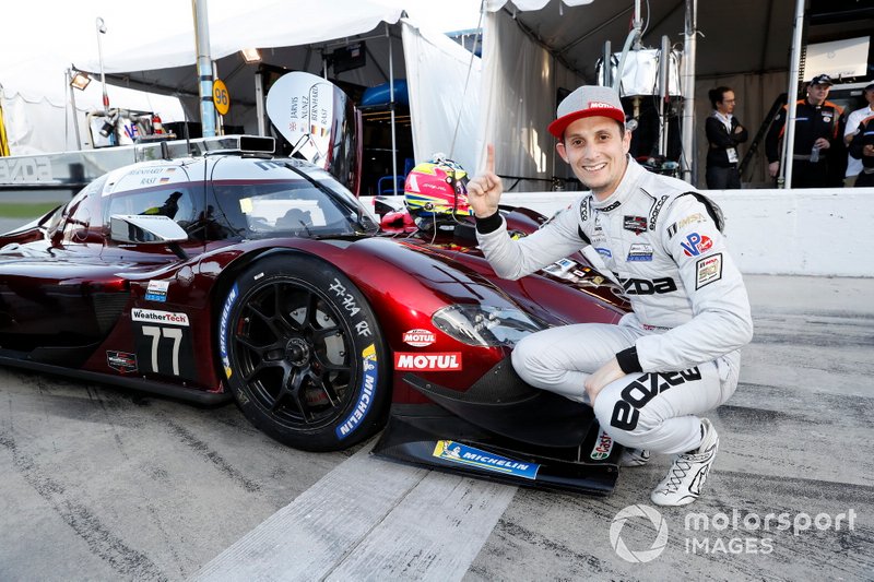 Pole Award winner #77 Mazda Team Joest Mazda DPi, DPi: Oliver Jarvis