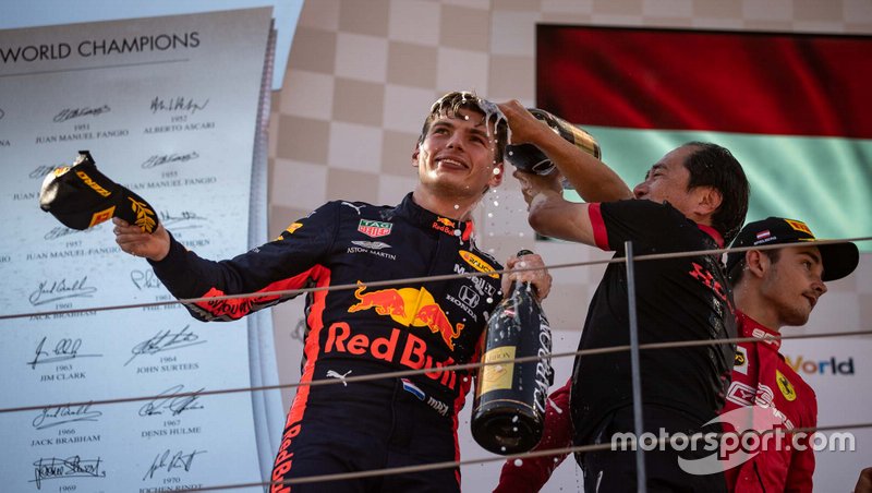 Max Verstappen, Red Bull Racing, Toyoharu Tanabe Honda F1 Technical Director