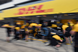 Renault Sport F1 Team pit stop practice