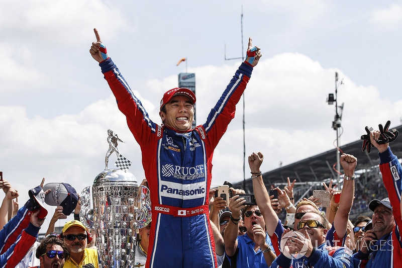 Takuma Sato, Indy 500'de zafere ulaştı