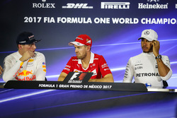2. Max Verstappen, Red Bull Racing, pole galibi Sebastian Vettel, Ferrari ve 3. Lewis Hamilton, Merc