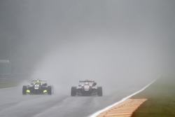 Alessio Lorandi, Carlin, Dallara F312 Volkswagen; Niko Kari, Motopark, Dallara F312 - Volkswagen