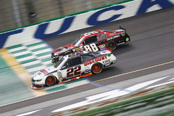 Brad Keselowski, Team Penske, Ford; Cole Custer, JR Motorsports, Chevrolet