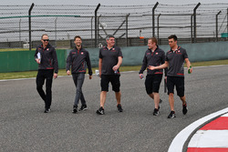 Ромен Грожан, Haas F1 Team VF-18 прогулюється трасою