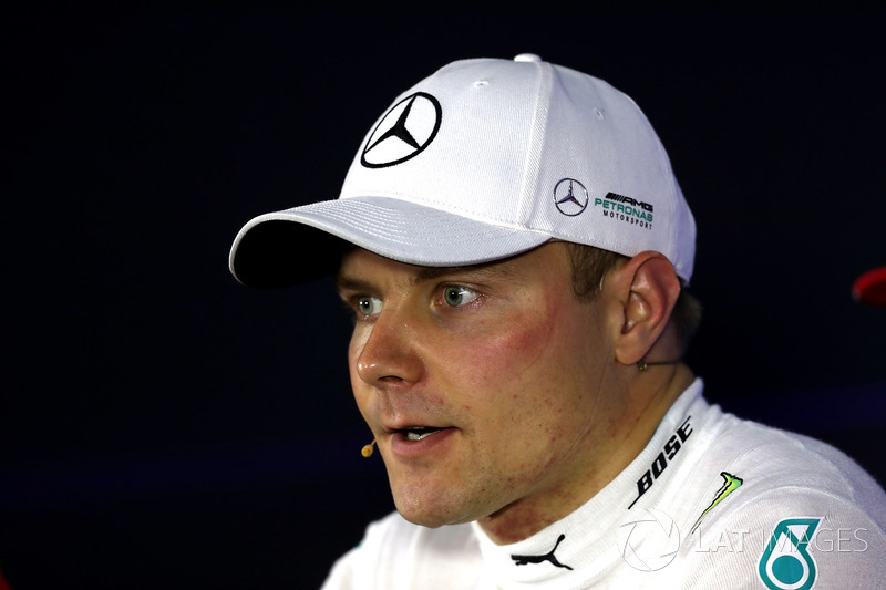 Valtteri Bottas, Mercedes AMG F1 en la conferencia de prensa