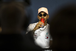 Lewis Hamilton, Mercedes-AMG F1 basın toplantısında