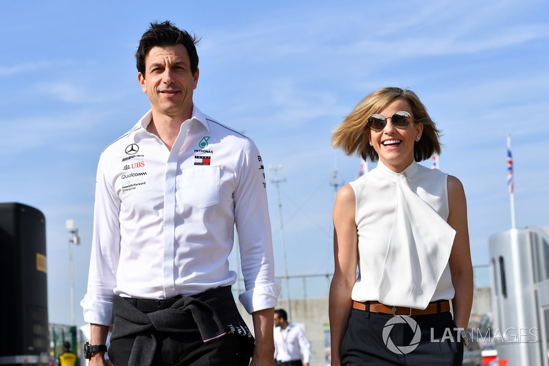 Toto Wolff, Mercedes AMG F1 Director of Motorsport with Susie Wolff