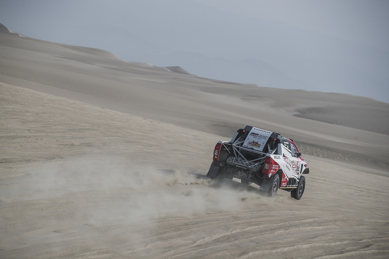 #304 Toyota Gazoo Racing Toyota: Жінель де Вільєр, Дірк фон Цітцевітц