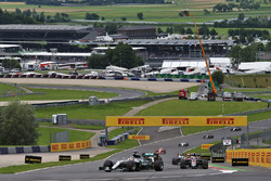 Lewis Hamilton, Mercedes AMG F1 W07 Hybrid