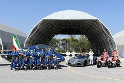 Andrea Dovizioso, Ducati Team, Michele Pirro, Ducati Team con le Frecce Tricolori