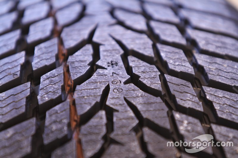 Презентація зимової шини WR Snowproof від Nokian Tyres