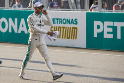 Pole sitter Lewis Hamilton, Mercedes AMG F1 celebrates in parc ferme
