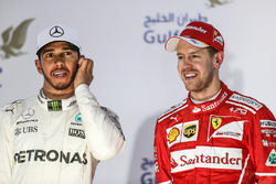 Podium: 2. Lewis Hamilton, Mercedes AMG, 1. Sebastian Vettel, Ferrari