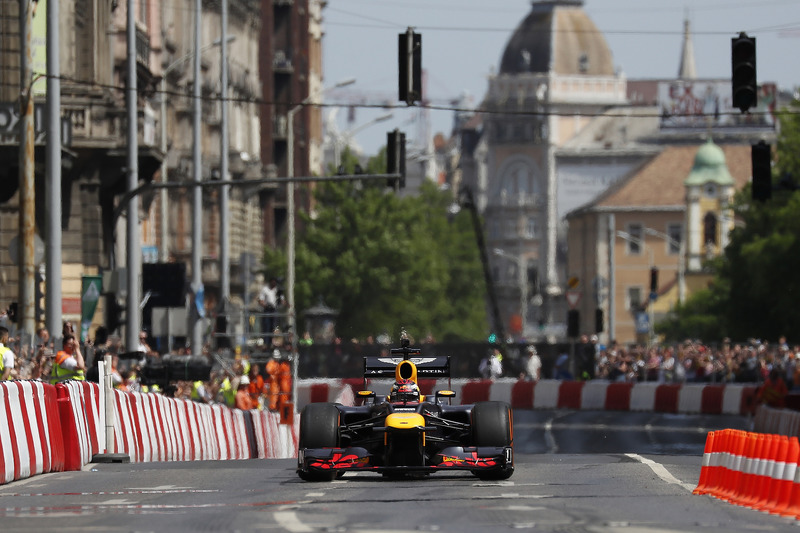 Max Verstappen, Red Bull Racing, за кермом