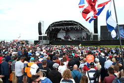 Jolyon Palmer, Renault Sport F1 Team with Tony Jardine, on the Silverstone Stage