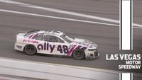 Alex Bowman atasi rekan setim Kyle Larson sehingga menang di Las Vegas