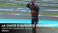 La chute d'Augusto Fernández dès le premier virage
