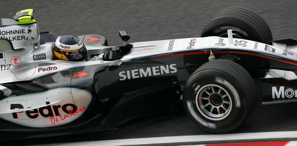 De la Rosa leads in Chinese GP first practice