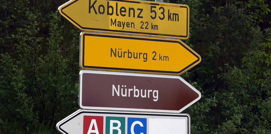 German race to alternate between tracks? German race to alternate between tracks?