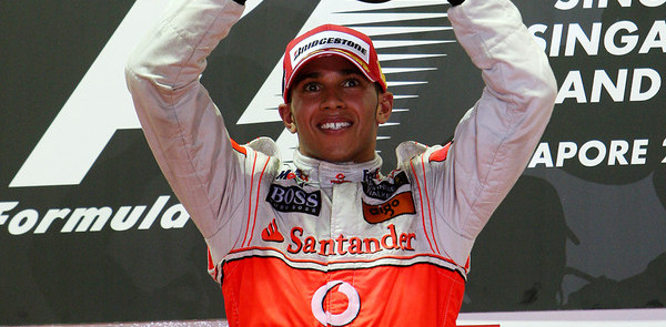 Hamilton takes Singapore as competition falters