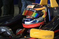 Vergne takes early points lead at Oulton Vergne takes early points lead at Oulton