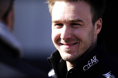 Valsecchi prefers Lotus over backmarker race seat
