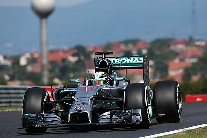 Hamilton slams Pirelli tyres in Hungary
