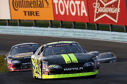 Scott Heckert takes first NASCAR K&N win