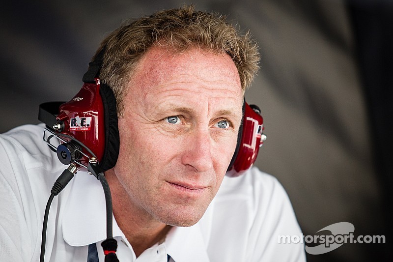 Darren Law leaves Bondurant for Flying Lizard