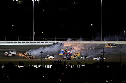 Dirty Dozen: 12 truckers wiped out in Daytona wreck