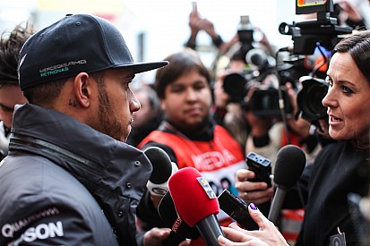 Hamilton quiere "dominar aún más" en 2015