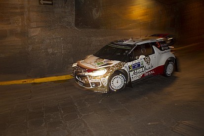 Ogier lidera la primera parte en México