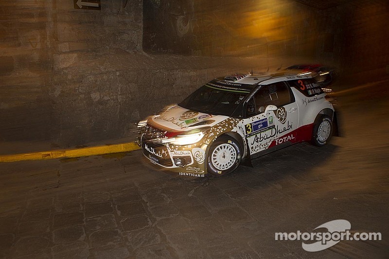 Ogier lidera la primera parte en México