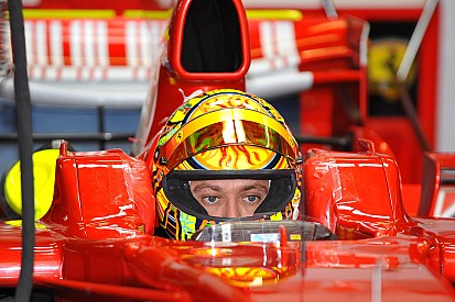 Valentino Rossi et la F1 : le premier test Ferrari du Champion MotoGP