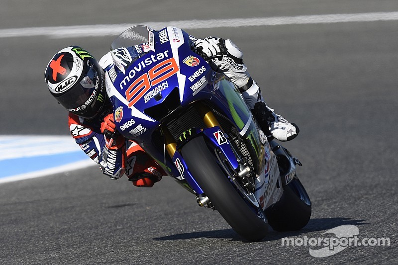 Lorenzo sigue adelante en Jerez