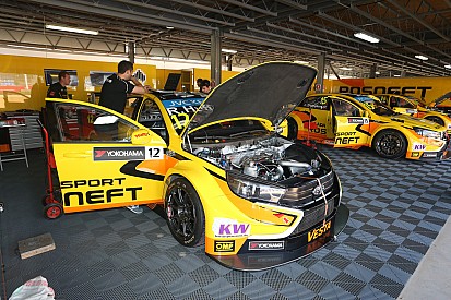 Deux voitures seulement pour Lada sur la Nordschleife