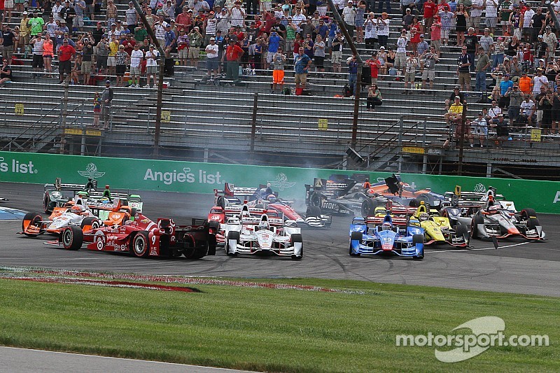 Castroneves perderá ocho puntos de la clasificación, Dixon no está satisfecho