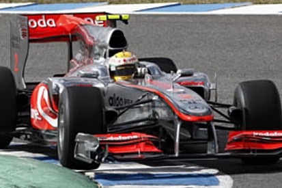 F1: Hamilton chiude in bellezza i test