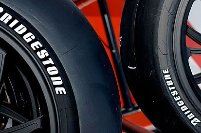 A Le Mans prima uscita per le gomme asimmetriche