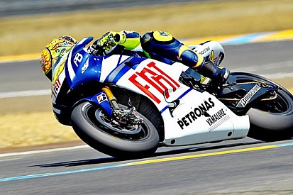 Rossi conquista la pole di un soffio a Le Mans